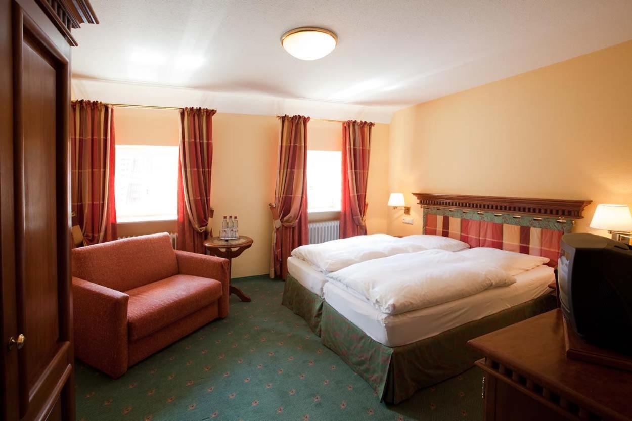 Hotel Karpfen Eberbach  Exteriér fotografie